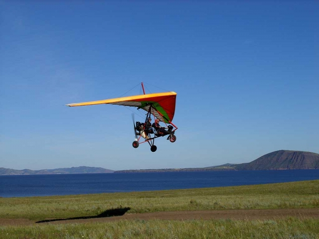  Planeador de dos asientos